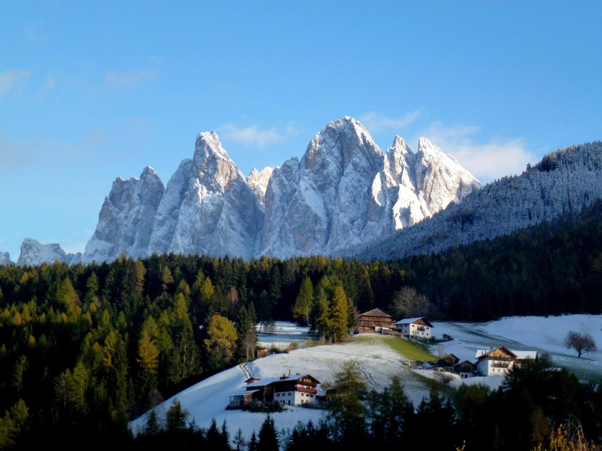 Raschoetzhof Funes  Exteriör bild