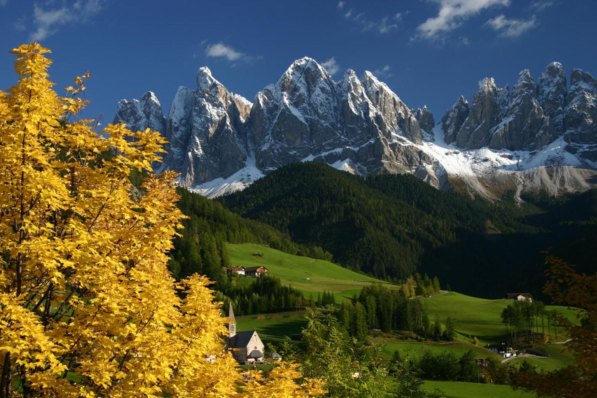 Raschoetzhof Funes  Exteriör bild