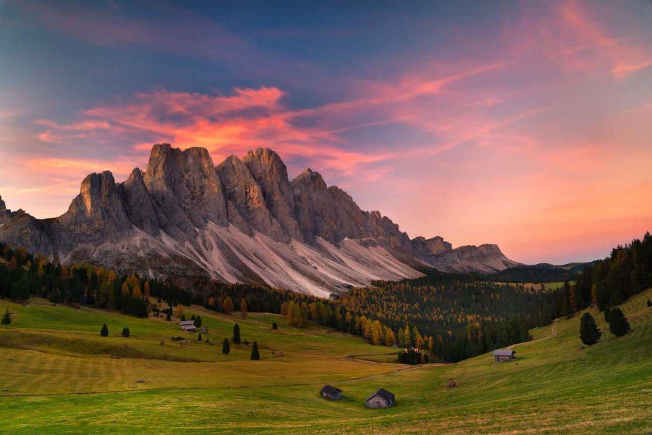 Raschoetzhof Funes  Exteriör bild