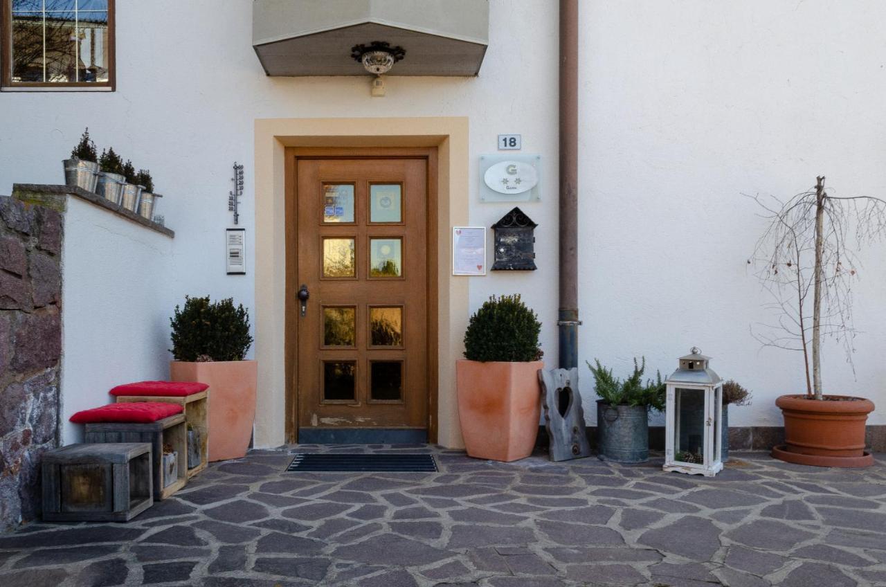 Raschoetzhof Funes  Exteriör bild